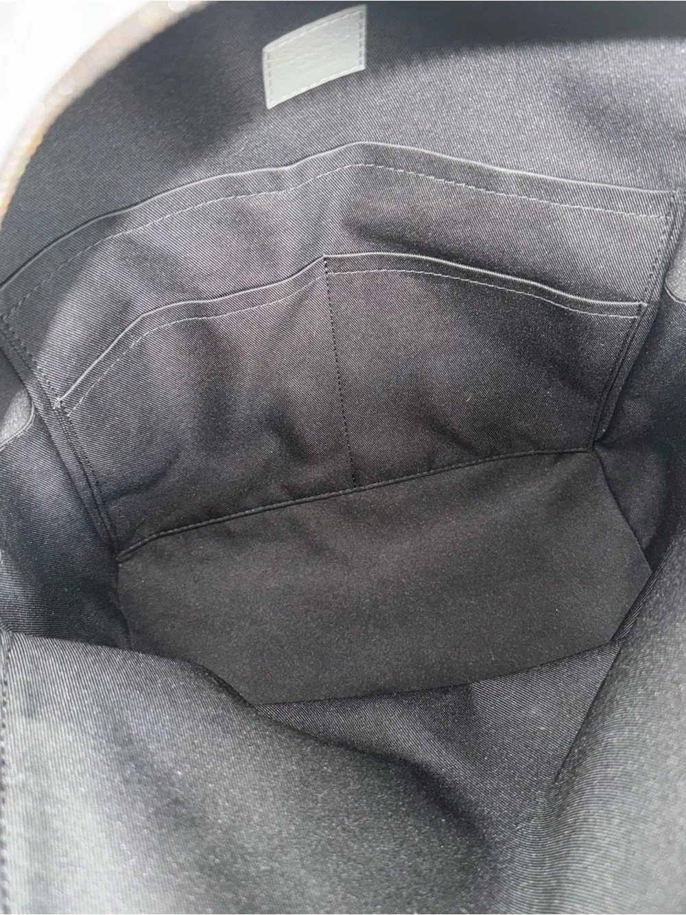 LOUIS VUITTON Discovery Backpack in Grey Monogram Shadow Leather - 💯 AUTHENTIC